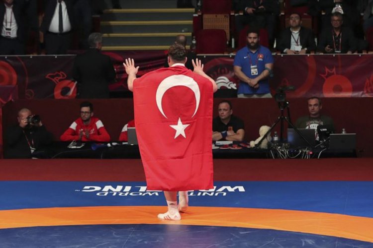 Şampiyonlar sınav şartı aranmaksızın s&ouml;zleşmeli personel olabilecek