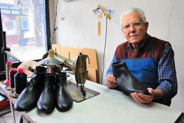 70 senedir ke&ccedil;i derisini 'mest' ediyor