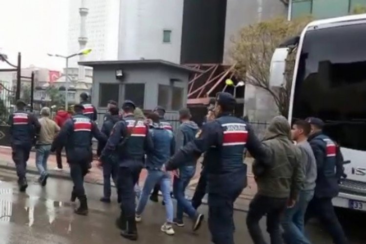 Kablo &ccedil;alan 8 kişi tutuklandı