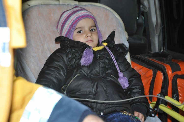 Sağlık ekipleri minik Esmanur i&ccedil;in seferber oldu