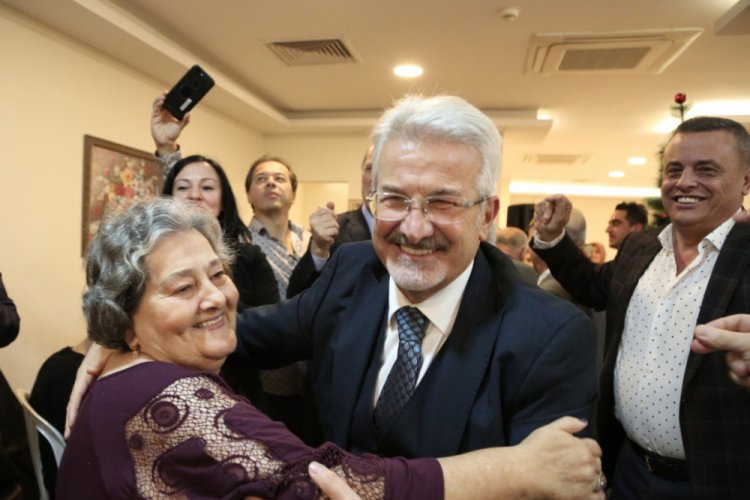 Bursa'da huzurevinde yeni yıla renkli karşılama