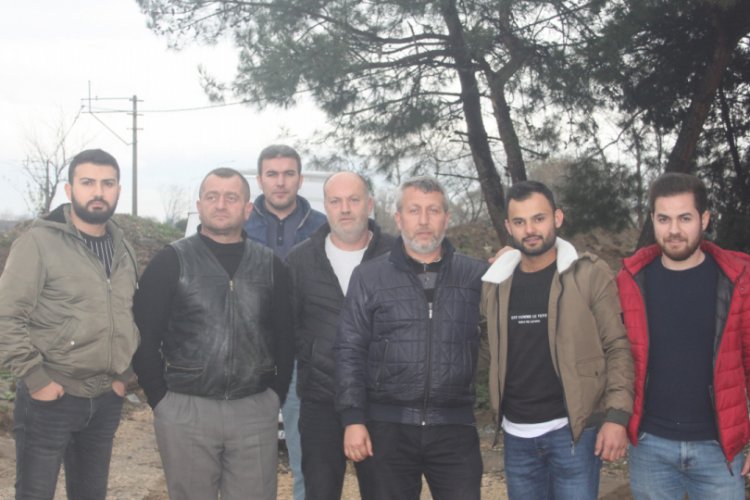 Bursa'da &ccedil;amurun i&ccedil;inde yaşayan minib&uuml;s&ccedil;&uuml;ler isyan etti! (&Ouml;ZEL HABER)