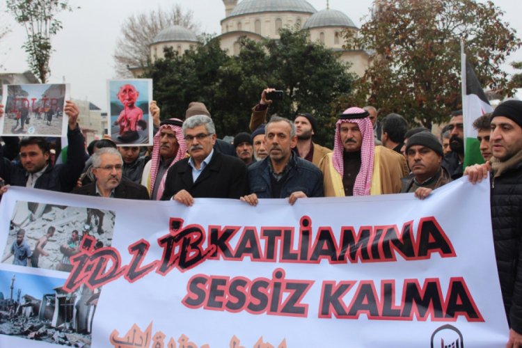 İdlib'te &ouml;lenler i&ccedil;in gıyabi cenaze namazı kılındı