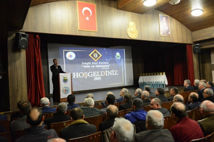 Bursa'da İneg&ouml;l'e değer katanlar vefa gecesinde buluştu