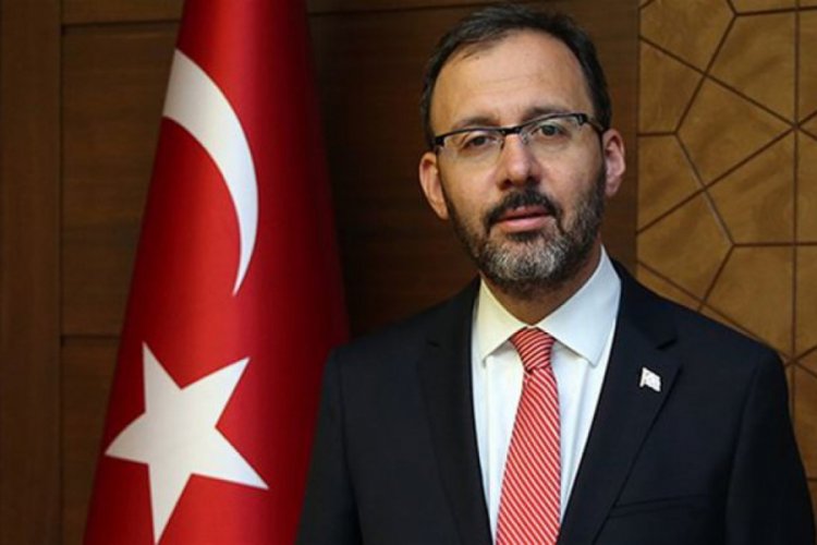 Bakan Kasapoğlu'ndan milli satran&ccedil;&ccedil;ı Ekaterina Atalık'a tebrik
