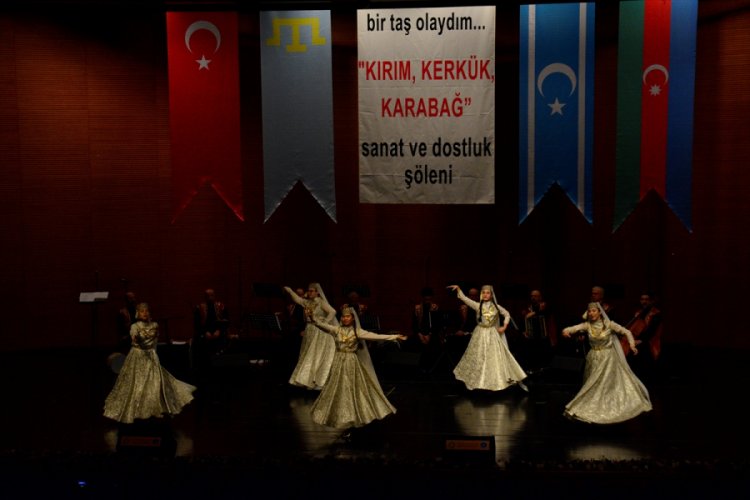 Bursa'da Kırım-Kerk&uuml;k-Karabağ Sanat ve Dostluk Ş&ouml;leni'ne yoğun ilgi