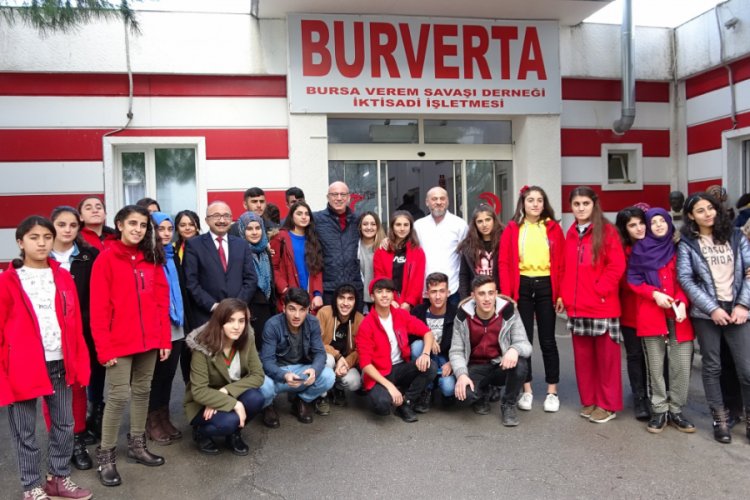 Yetim &ccedil;ocuklar Bursa'da sağlık taramasından ge&ccedil;ti