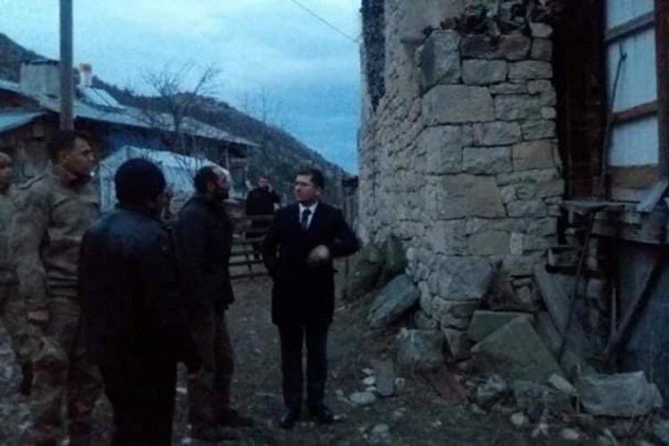 R&uuml;zgar &ccedil;atıları u&ccedil;urdu, ahır ve samanlıklar hasar g&ouml;rd&uuml;