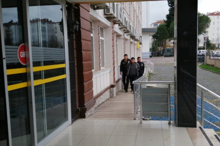 10 yıllık eşini &ouml;ld&uuml;resiye d&ouml;ven koca tutuklandı