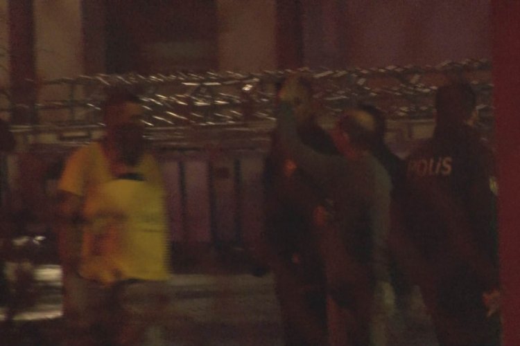Fabrikada akşam yemeğinden zehirlenen 12 iş&ccedil;i hastaneye kaldırıldı