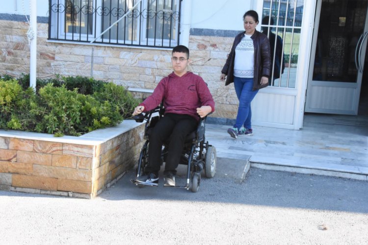 Oğulları okusun diye her zorluğa katlanıyorlar