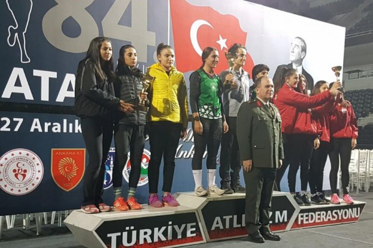 Gaziemir'in atletleri T&uuml;rkiye şampiyonu