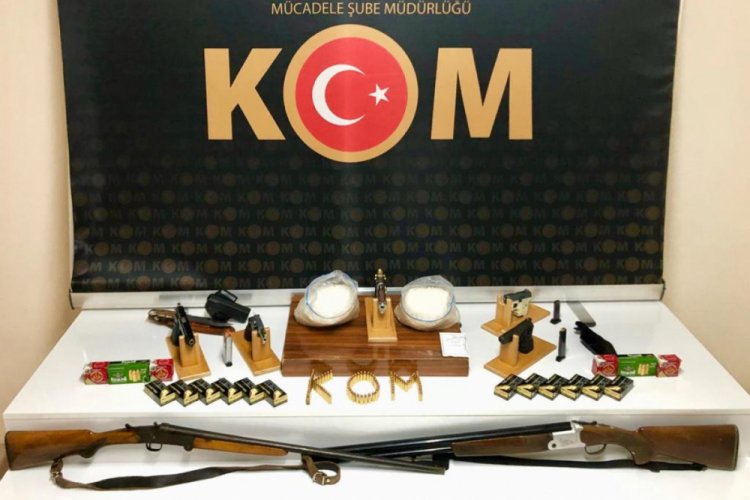 Bursa'da ruhsatsız silah ticareti yapan 3 kişi tutuklandı