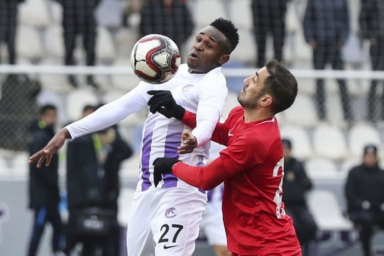 Akhisarspor zirvenin 9 puan gerisinde kaldı