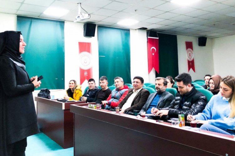 Bursa G&uuml;rsu Belediyesi gen&ccedil;lerin vizyonunu geliştiriyor