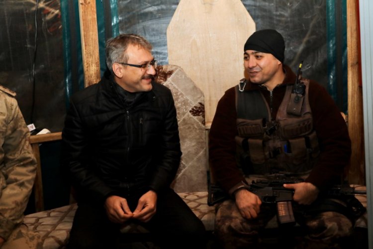 Vali Ekinci: "Ter&ouml;rist sayısı bir elin parmaklarını ge&ccedil;meyecek noktaya geldi"