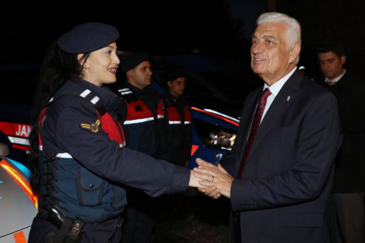 Başkan G&uuml;r&uuml;n g&ouml;revli personelin yeni yılını kutladı