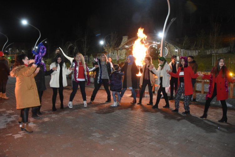 Hobbit Evlerinde Yeni Yil Coskusu Bursada Bugun Bursa Bursa Haber Bursa Haberi Bursa Haberleri Bursa
