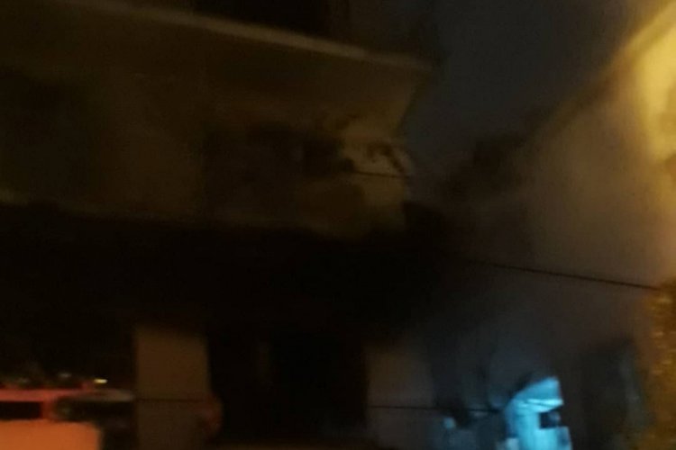 Bursa'da alevler i&ccedil;inde kalan 12 kişi kurtarıldı