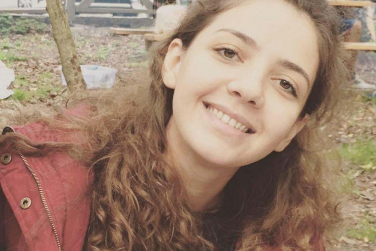 Alkol komasına giren 3 arkadaştan biri &ouml;ld&uuml;!