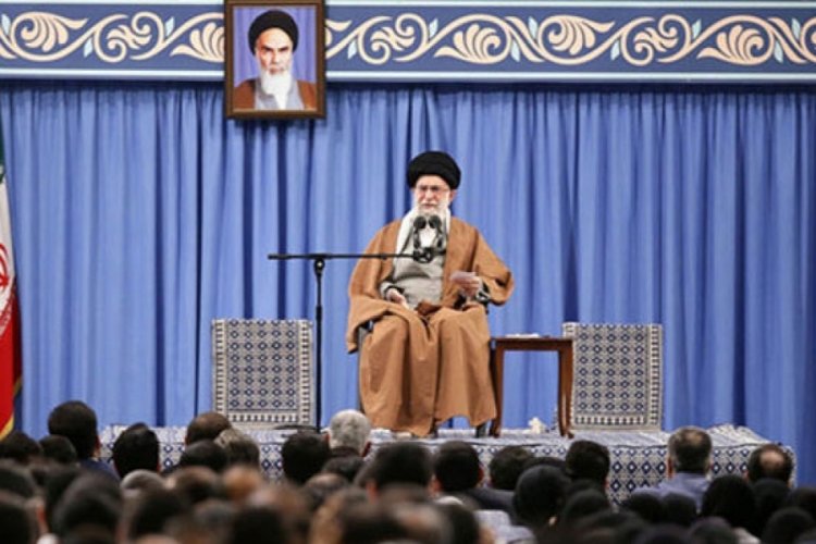 Hamaney'den Trump'a sert yanıt: Darbe indireceğiz!