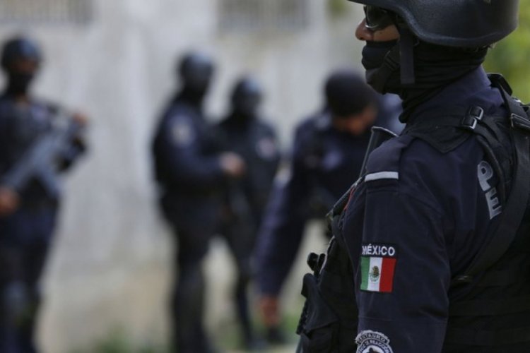 Meksika'da mahkumlar kavga etti: 16 &ouml;l&uuml;