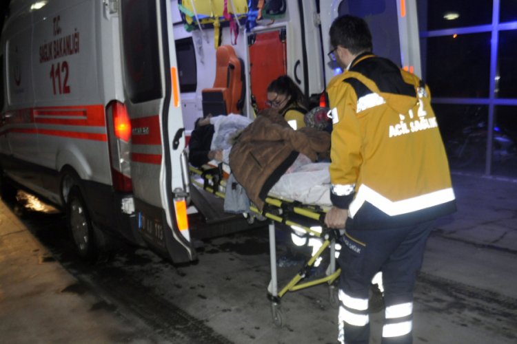 Meyve bah&ccedil;esinde otururken silahlı saldırıya uğradı