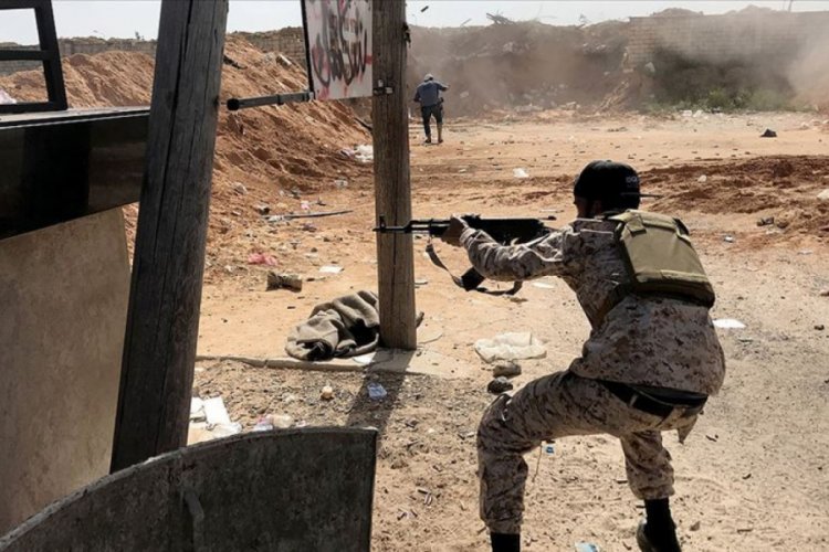 Libya'da UMH g&uuml;&ccedil;leri Hafter'in Trablus'un g&uuml;neyindeki saldırısını p&uuml;sk&uuml;rtt&uuml;
