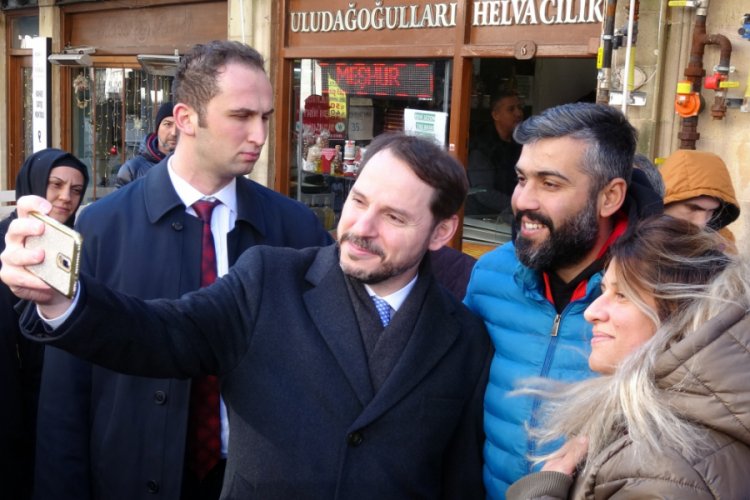 Berat Albayrak &Ccedil;anakkalelilerle &ouml;z&ccedil;ekim yaptı