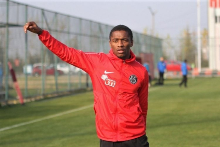 Jesse Sekidika Eskişehirspor kampına dahil edildi