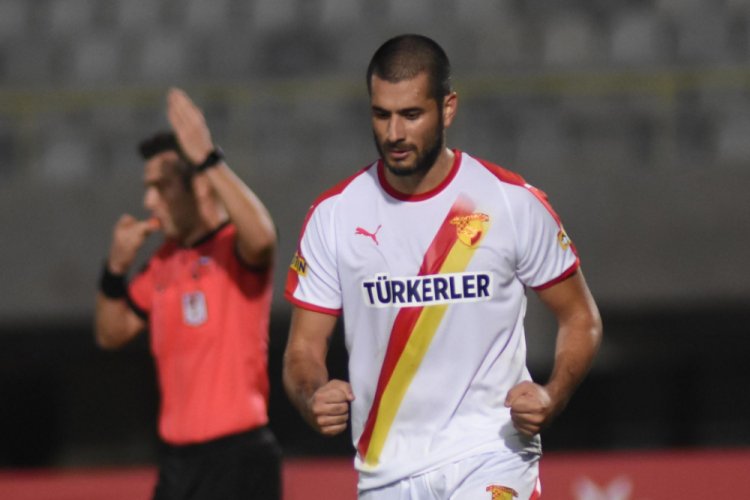G&ouml;ztepe'de ilk yolcu Eren Derdiyok olacak