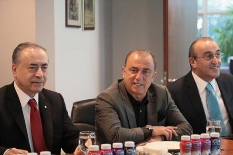 Galatasaray'da kritik transfer zirvesi