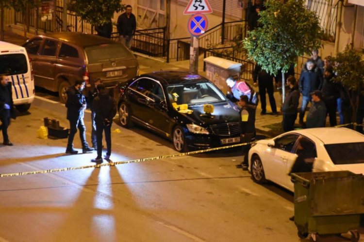 İki kişinin &ouml;ld&uuml;ğ&uuml; kanlı pusunun altından uyuşturucu &ccedil;eteleri &ccedil;ıktı