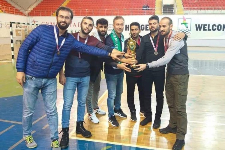 Bursa Nil&uuml;fer Belediyesi G&ouml;rme Engelliler Spor Kul&uuml;b&uuml;, ligi ikinci bitirdi