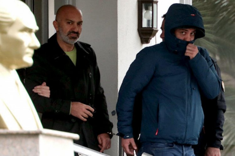 D&uuml;nyanın konuştuğu olayda 2 kabin memurunun ifadesi alındı