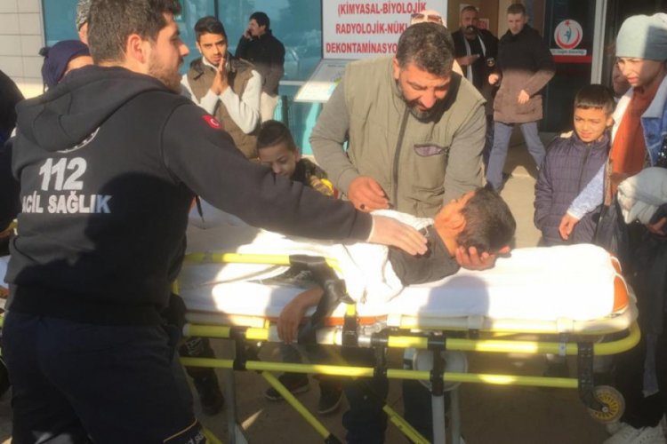 Bursa'da kamyonetin &uuml;zerinden ge&ccedil;tiği Hamza ağır yaralandı