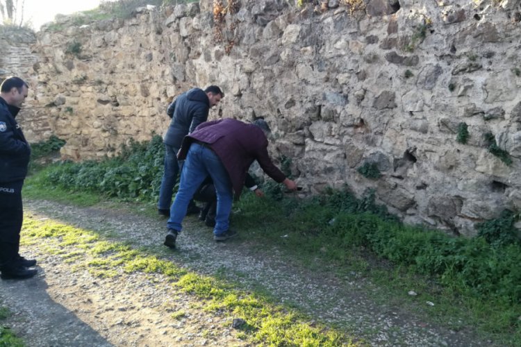 Bursa'da emekli uzman &ccedil;avuş boğazından bı&ccedil;aklandı