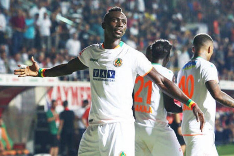 Papiss Cisse takasla Fenerbah&ccedil;e'ye
