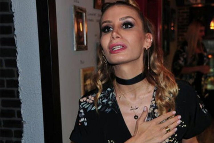 İrem Derici her şeyi sildi