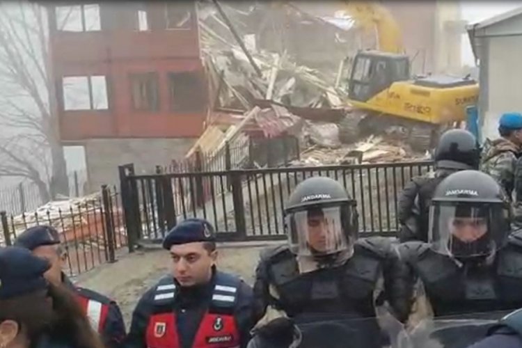 Uzung&ouml;l'de yıkımlar s&uuml;r&uuml;yor