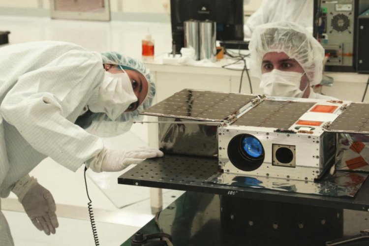 NASA'nın &ouml;tegezegenleri araştıran uydusuyla bağlantısı kesildi