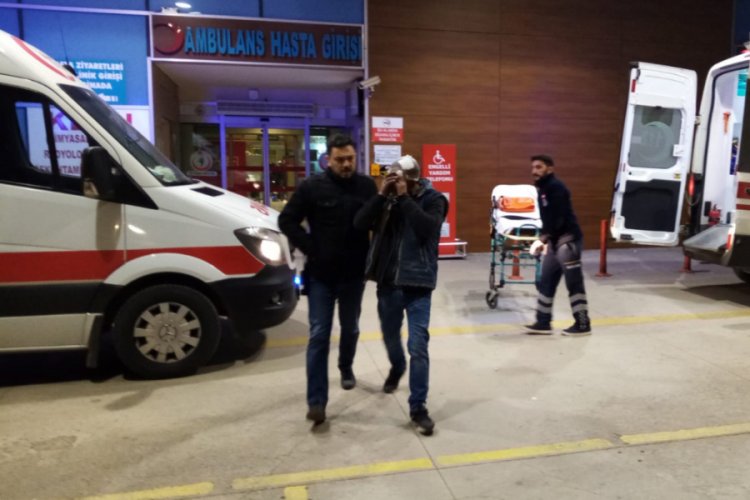 Bursa'da evinde yakaladığı hırsızı d&ouml;vd&uuml;