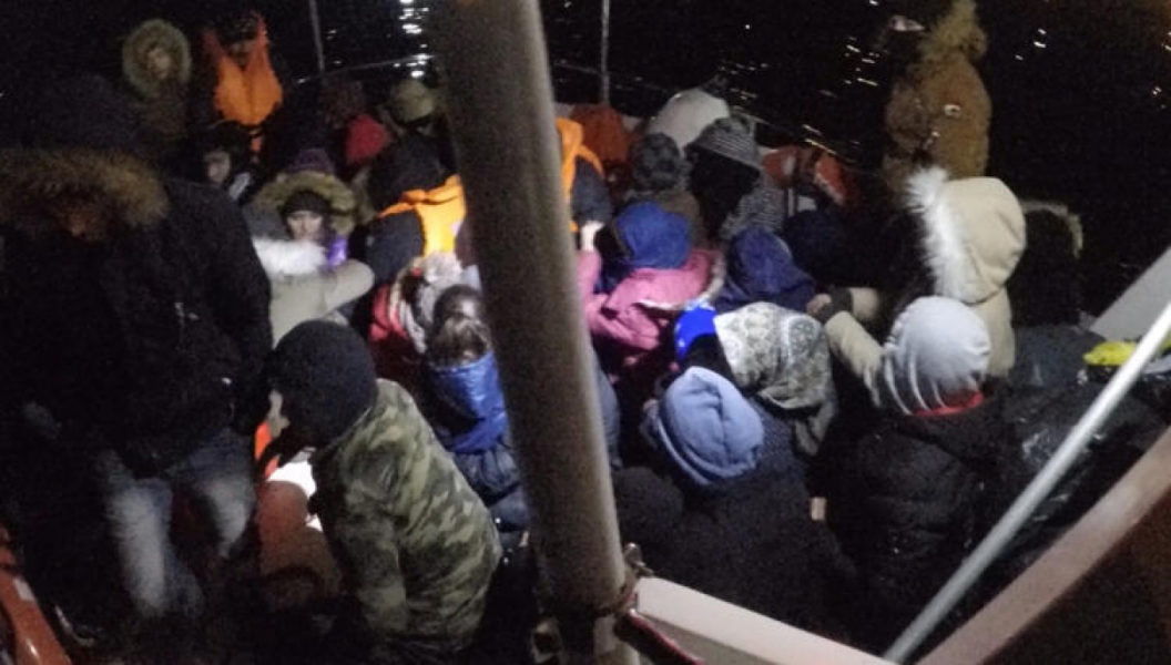 &Ccedil;anakkale'de 37 ka&ccedil;ak g&ouml;&ccedil;men yakalandı