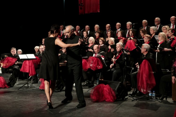 Bursa'da olgun gen&ccedil;lerden m&uuml;zik ziyafeti