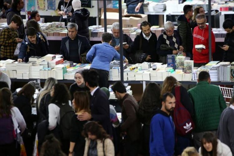 Bağımsız yayıncılar bir yılda 423 milyon kitap &uuml;retti