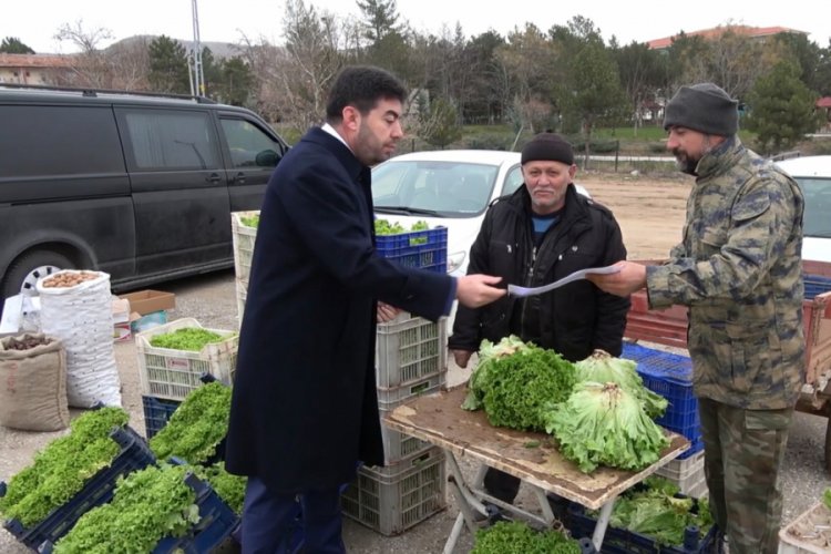 Başkan &Ouml;zdem, 2019 yılı gelir-gider bilan&ccedil;o evrakını vatandaşlara verdi
