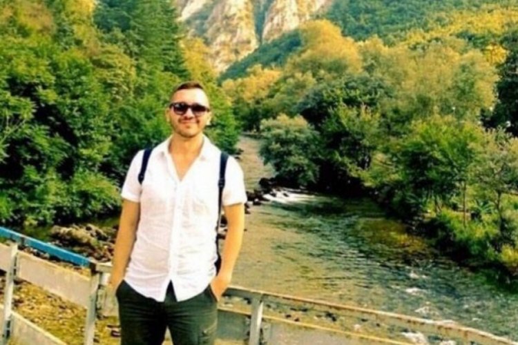 Annesini kaybeden diş hekimi intihar etti