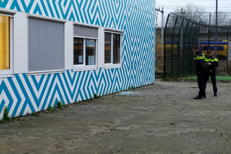 Hollanda'da İslam okuluna kundaklama girişimi