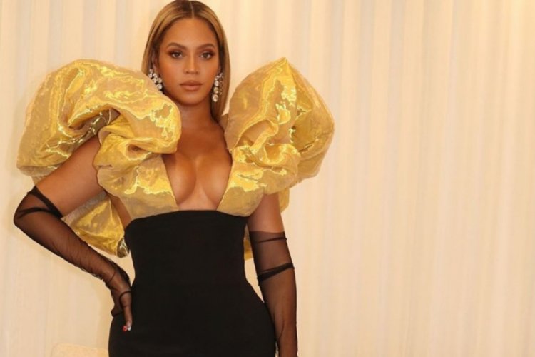 Beyonce, Altın K&uuml;re'de yeni şampanya aldırdı