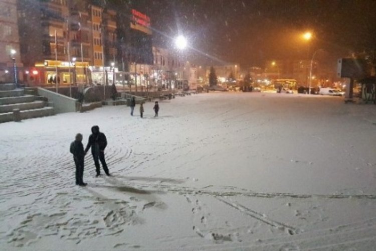 Ovacık'ta okullar 1 g&uuml;n tatil edildi